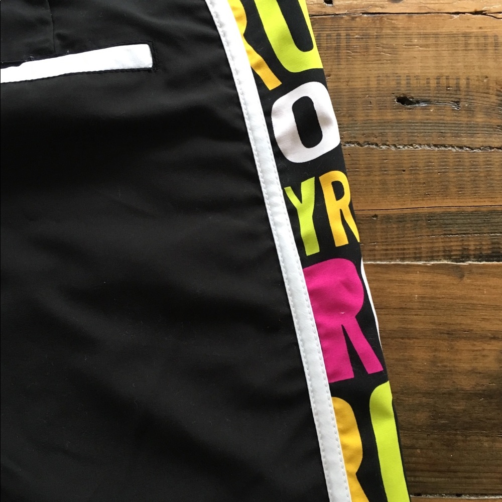 SOLD. Roxy boardshorts - Picture 4 of 8